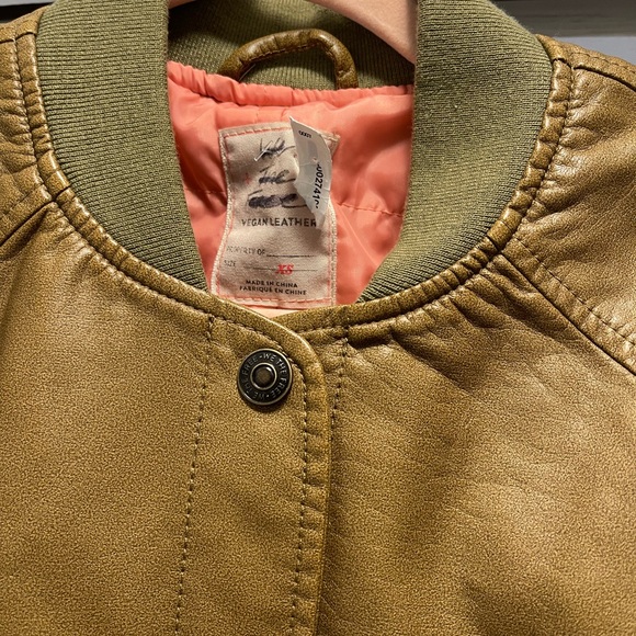 We the Free by Free People Wild Rose Vegan Leather Jacket Size XS NWT - Picture 7 of 8